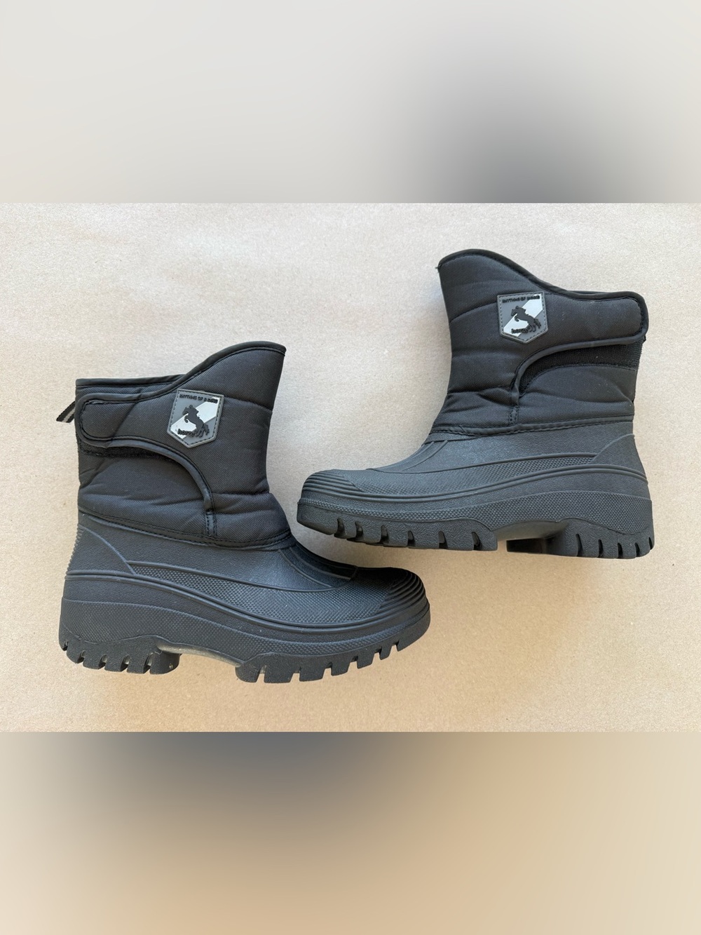 Horze Pro Thermo Stable Boots — NWOT — Size 39 (W 8.5-9)